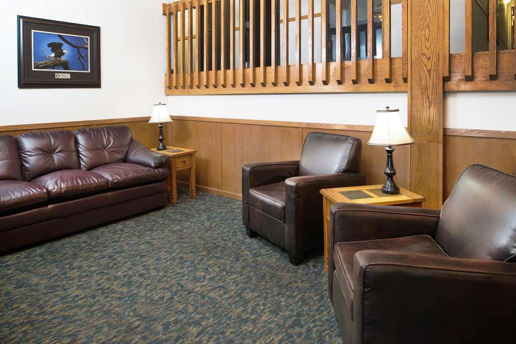 Super 8 By Wyndham Lincoln North Hotel Interior photo